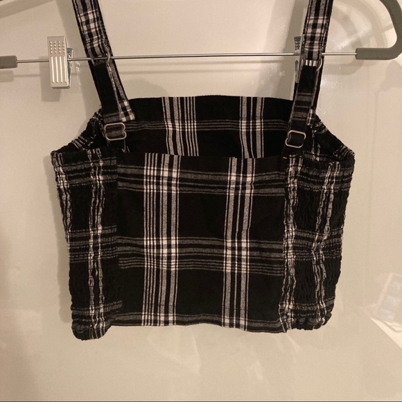 Blacks & white plaid crop top - Picture 4 of 4